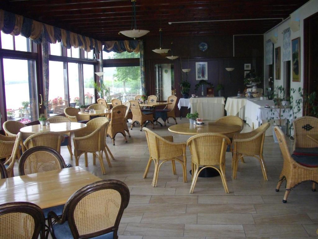De Oude Schouw Hotel Jirnsum Ngoại thất bức ảnh