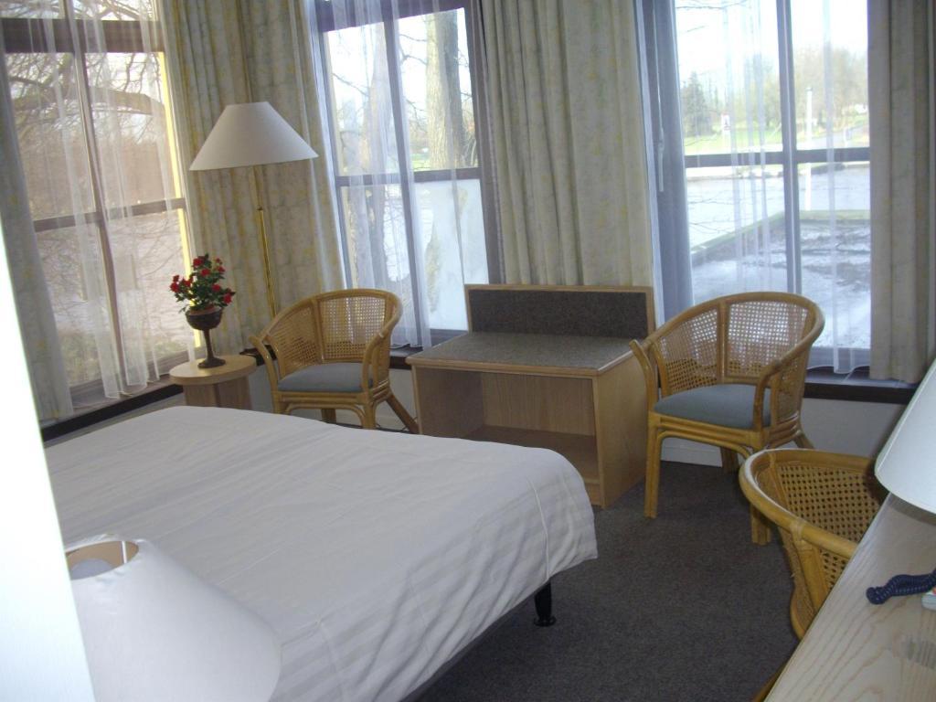 De Oude Schouw Hotel Jirnsum Phòng bức ảnh
