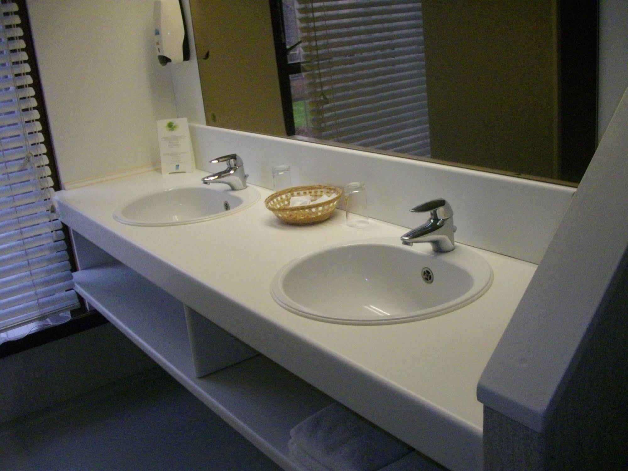 De Oude Schouw Hotel Jirnsum Ngoại thất bức ảnh